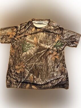 Realtree Camo Short Sleeve Tee in Brown, Green, Tan
